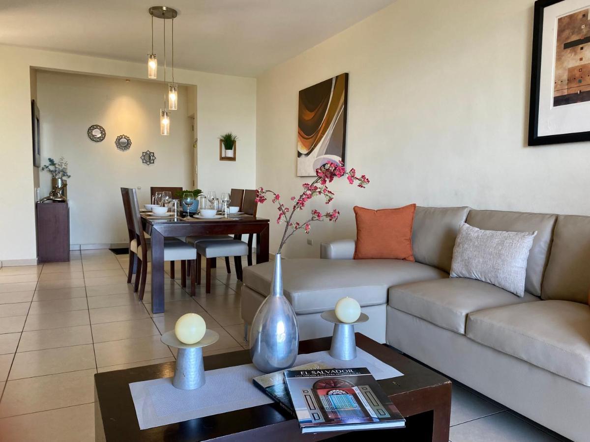Beautiful Apartment, Terrace With Incredible View, 3 Bdr, Escalon, Exclusive, Secure San Salvador Exterior photo
