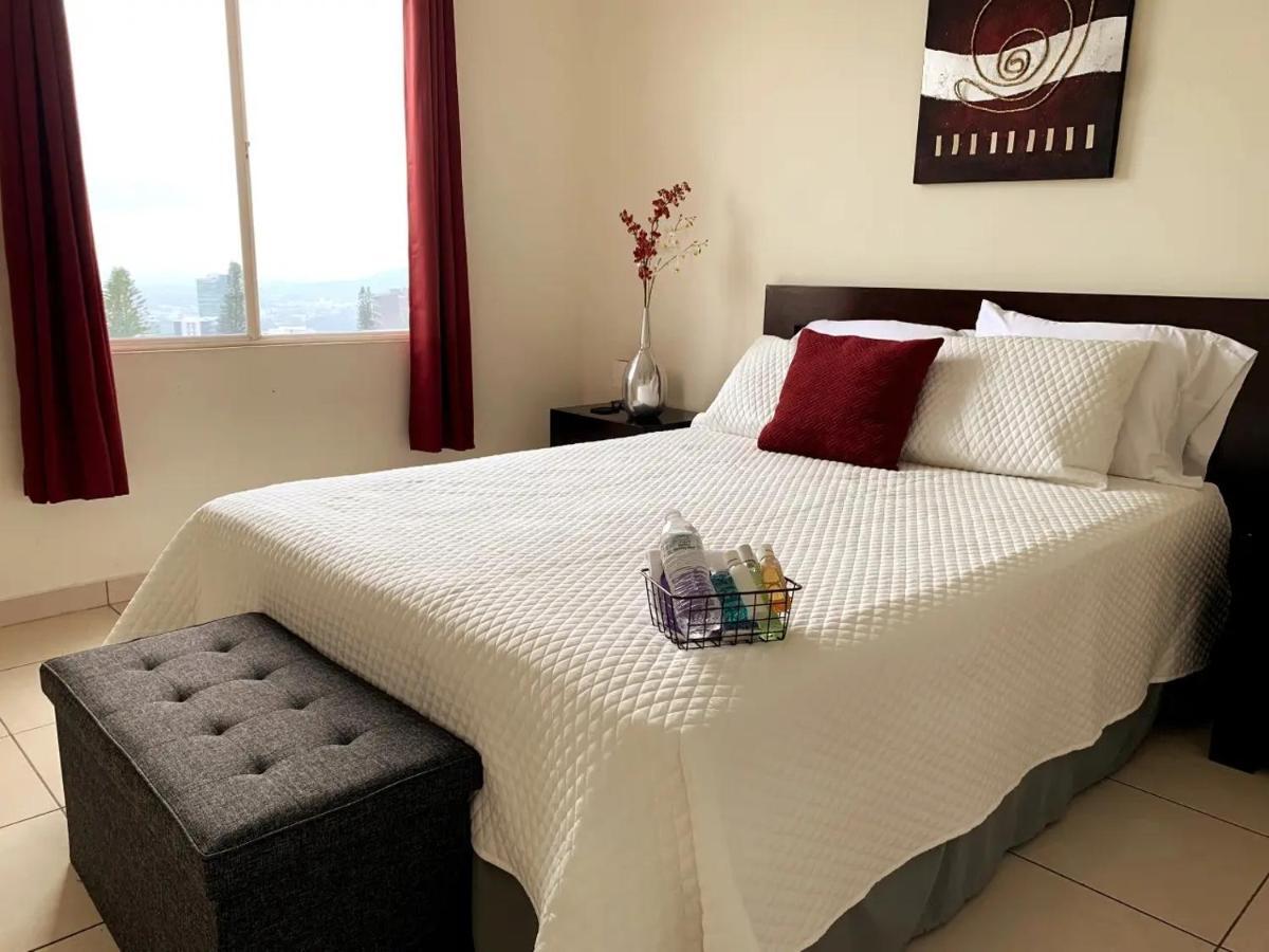 Beautiful Apartment, Terrace With Incredible View, 3 Bdr, Escalon, Exclusive, Secure San Salvador Exterior photo